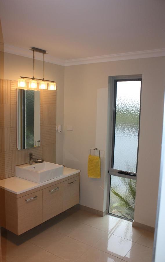 Villa Harbour Lookout Strahan Esterno foto