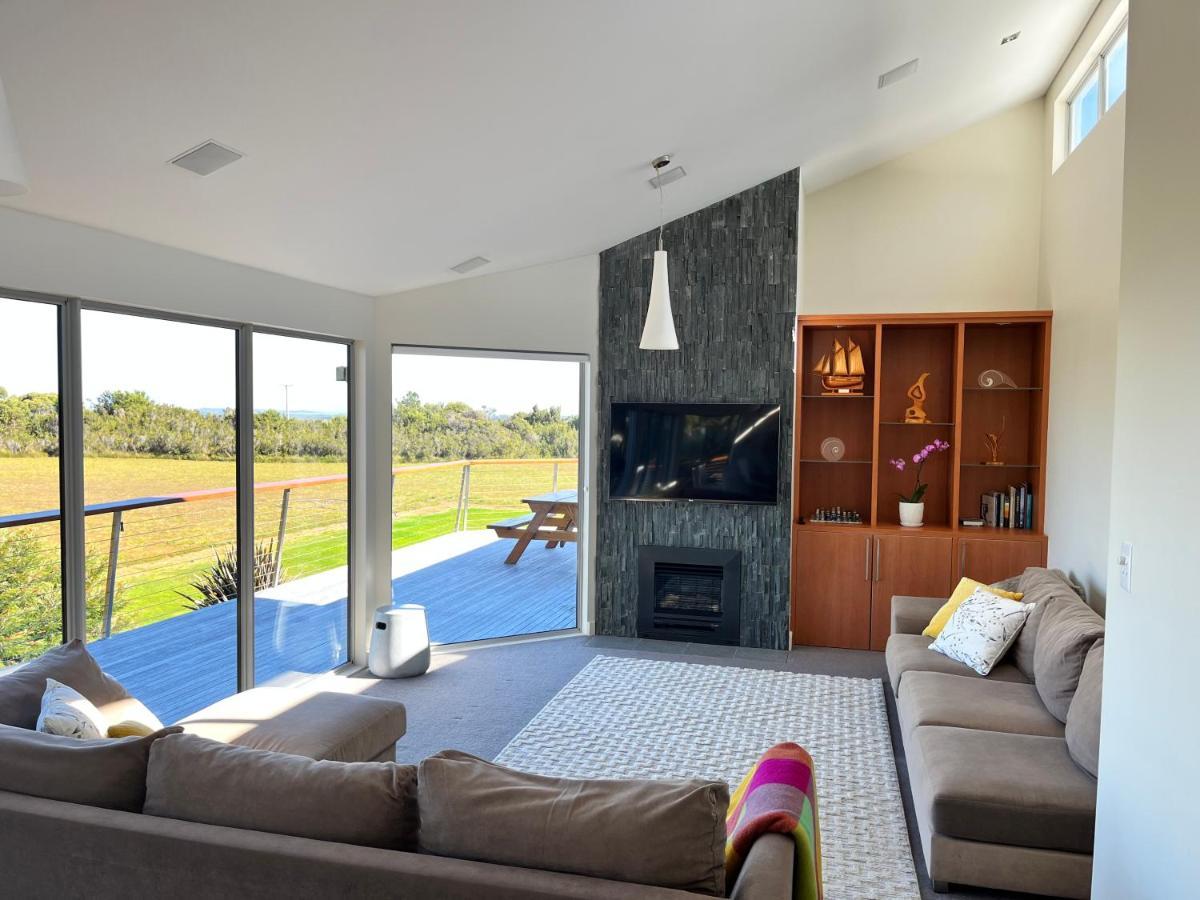 Villa Harbour Lookout Strahan Esterno foto